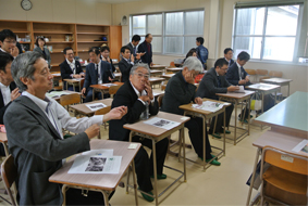 教室内にて