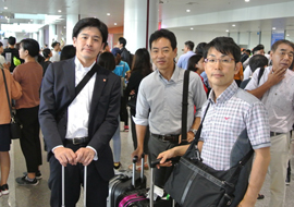 ベトナム ノンバイ空港にて